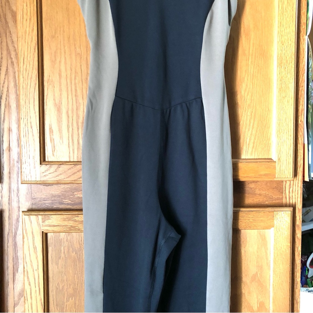 Sincerely Jules Active Open Back Flared Split Hem… - image 3